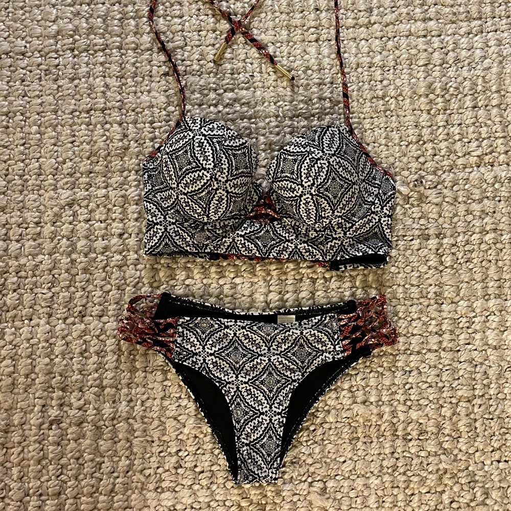 ABERCROMBIE SWIMSUIT